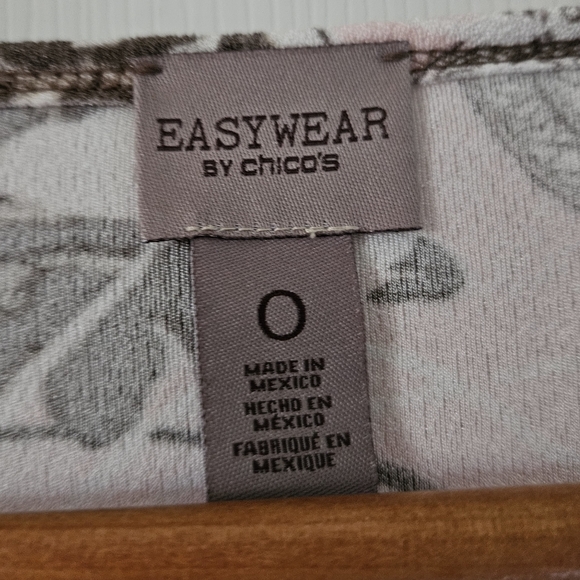 EASYWEAR by Chico's Women's Top Size 0 - Picture 3 of 4
